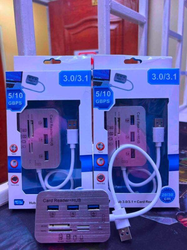 3 port usb hub with card reader (1) 3 port usb hub with card reader